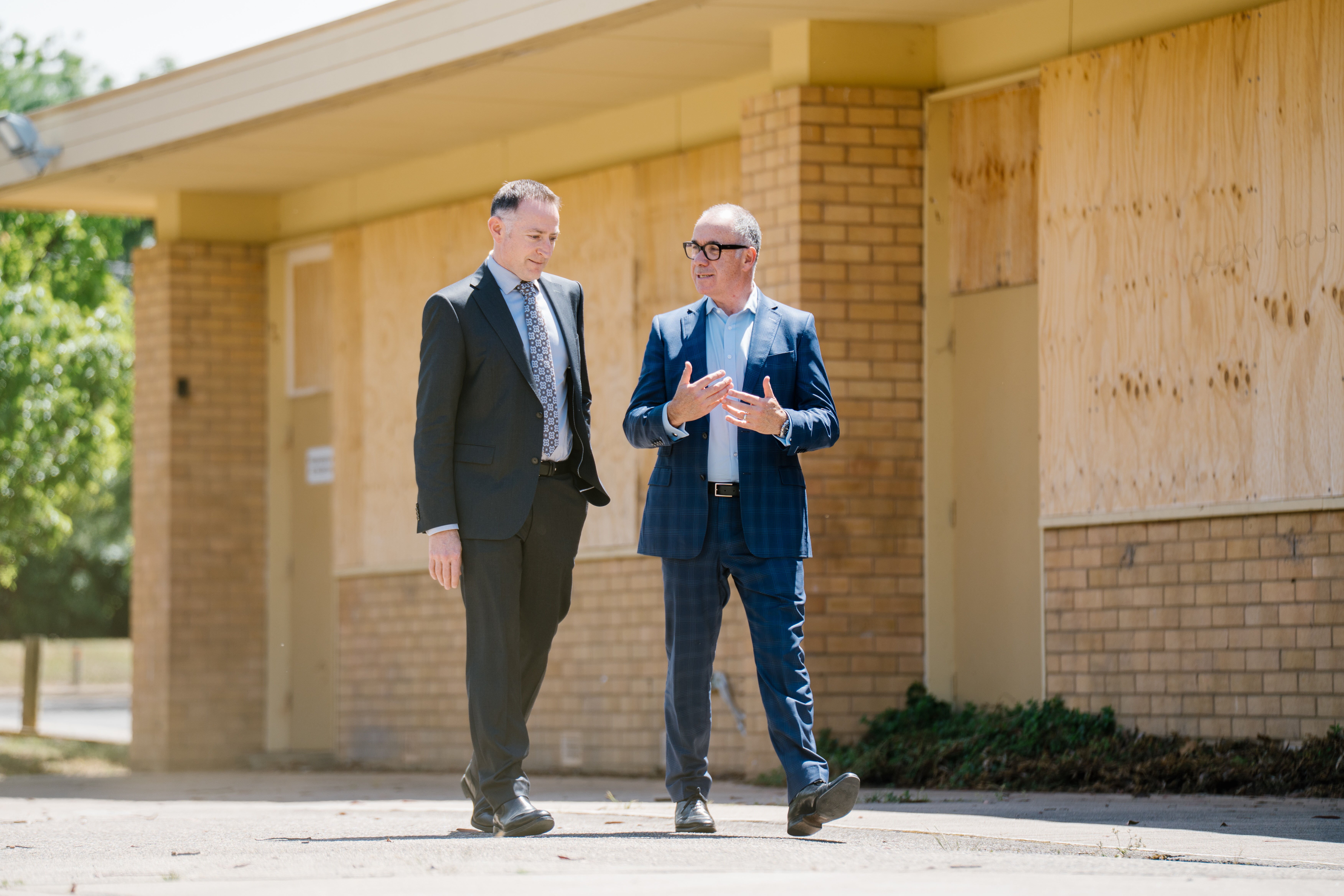 Adam Davey with Andrew Thorburn at Curtin Primary School site