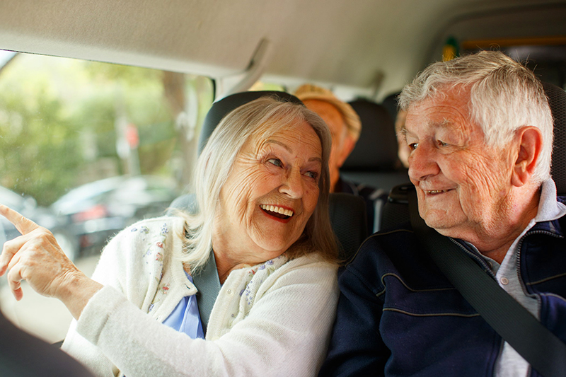 Aged care residents and people with dementia enjoy a day out with Lyrebird Social Club in the Berowra area. 